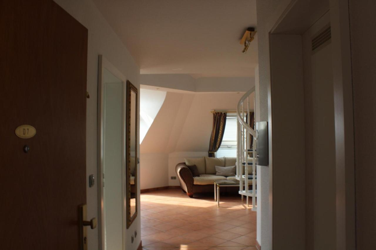 Residenz Rosengrund Mit Schwimmbad Und Sauna 比苏姆 外观 照片